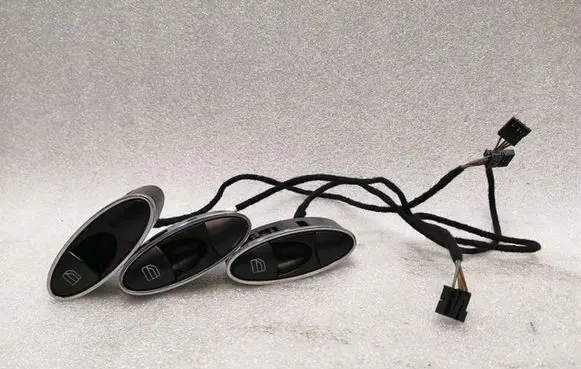 Mercedes-Benz CLS AMG C219 Electric window control switch A2118218651 A2118211351