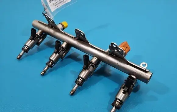 Volkswagen PASSAT B7 Fuel injector 06H906036G IMPRK1536758