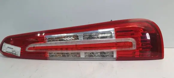 Ford C-MAX I Rear/tail lights