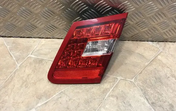 Mercedes-Benz E W212 Tailgate rear/tail lights A2129060258