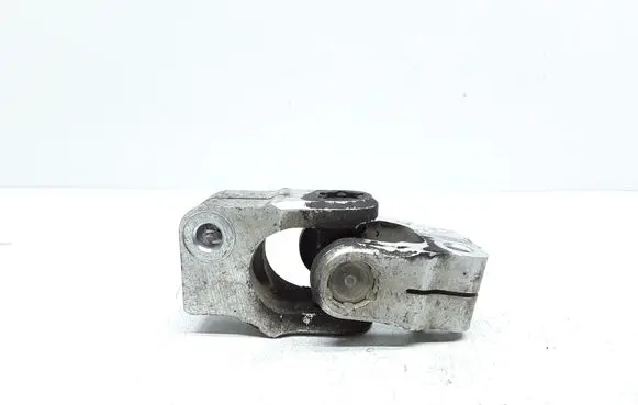 Volvo XC90 Steering column universal joint