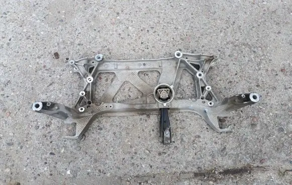 Volkswagen PASSAT CC Front subframe