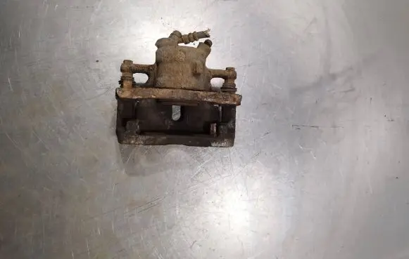 Suzuki SX4 Front brake caliper