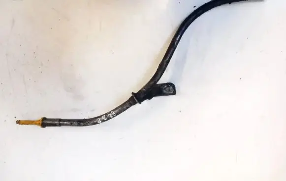 Volvo V70 Oil level dip stick 
