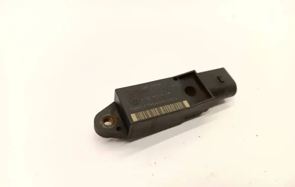 Mercedes-Benz E W211 Airbag deployment crash/impact sensor A0028202726 25571203A4 0028202726