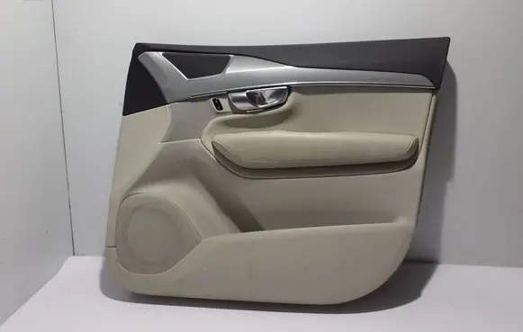 Volvo XC90 Front door card panel trim 31393114