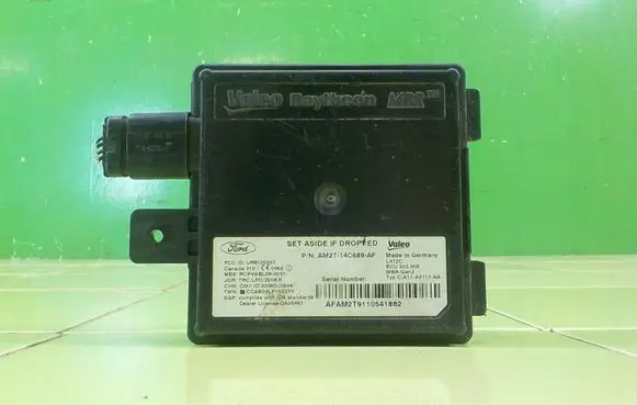 Ford Mondeo MK IV Battery charger (optional) AM2T14C689AF
