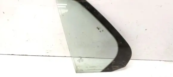 Rear vent window glass