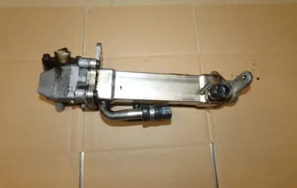Volvo S60 Coolant radiator