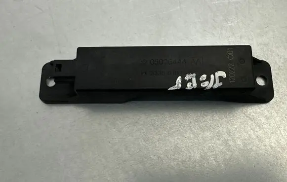 Jeep Grand Cherokee Keyless (KESSY) go control unit/module 33380101