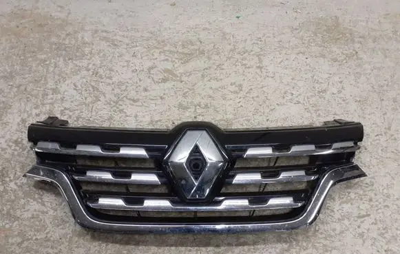 Renault Alaskan Front grill 623105JH1A
