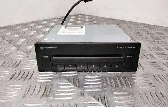 Volkswagen PASSAT B6 CD/DVD changer 3C0035110 VWZ3Z8F9091447