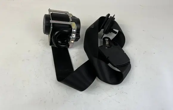 BMW X1 F48 F49 Front seatbelt 628900100
