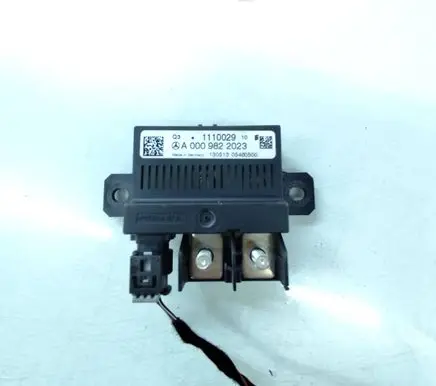 Mercedes-Benz GL X166 Charging relay 1110029 A0009822023 13051305460500
