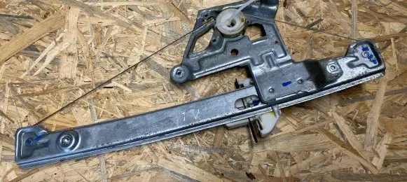 Jaguar S-Type Rear window lifting mechanism without motor