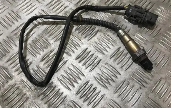 Volkswagen Caddy Lambda probe sensor 03g906262a 0281004042