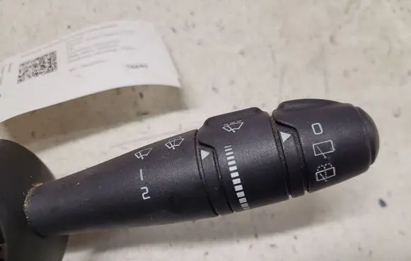 Renault Espace - Grand espace IV Wiper control stalk 8200328896