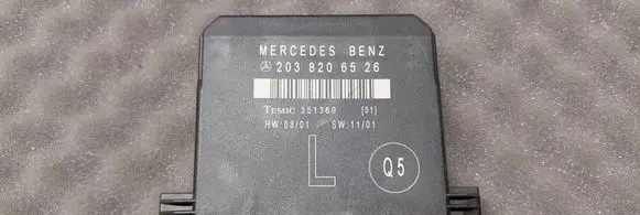 Mercedes-Benz C W203 Door control unit/module 2038206526