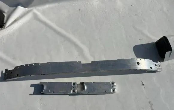 BMW 2 Active Tourer U06 Front bumper support beam 8737232