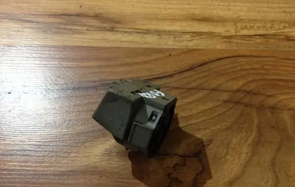 Ford Mondeo Mk III Ignition lock contact 98ab11572be