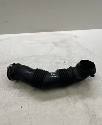 Ford Focus Air intake hose/pipe AV6112B624B