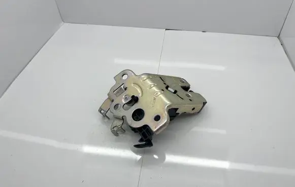 Audi A6 C7 Tailgate/trunk/boot lock/catch/latch 8R0827505 174033200314