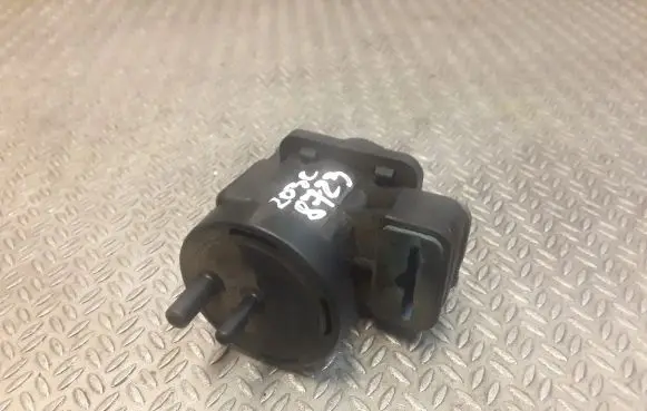 Mercedes-Benz C W203 Turbo solenoid valve 0005450527
