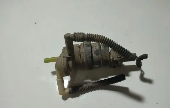 Opel Zafira B Windscreen/windshield washer pump 24439254