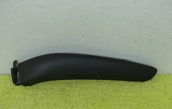 Citroen DS7 Crossback Front bumper lip 9819736877
