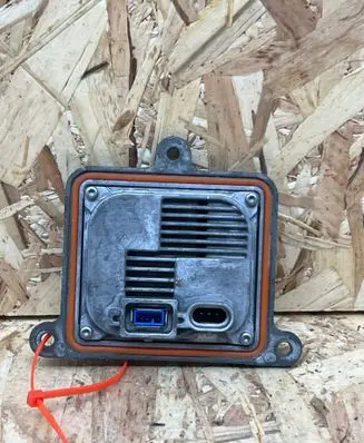 Tesla Model S Xenon control unit/module A70525701HQ 00007610 X625A312CCC