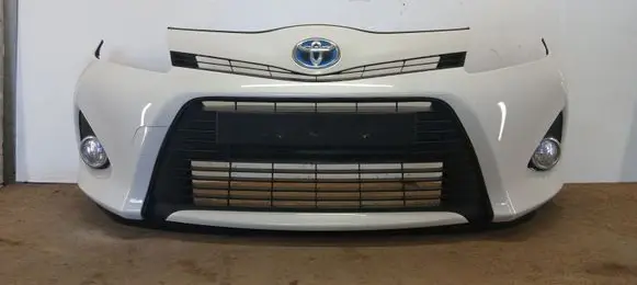 Toyota Yaris Front bumper 521190U905