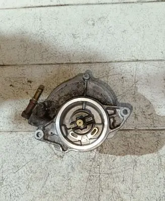 Audi A5 8T 8F Vacuum pump 057145100AF