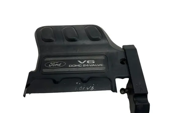 Ford Maverick Engine cover (trim) YL8E8A590DC