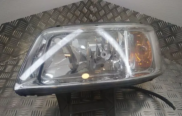 Volkswagen Transporter - Caravelle T5 Headlight/headlamp 7H1941015J