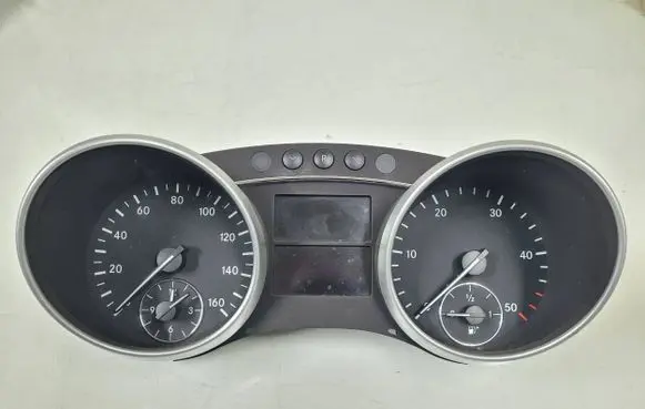 Mercedes-Benz ML W164 Speedometer (instrument cluster) A1645405047 A1645402411 A2514420521
