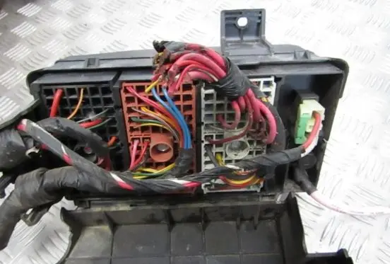 Hyundai Trajet Fuse box set 912203a001 91220-3a001