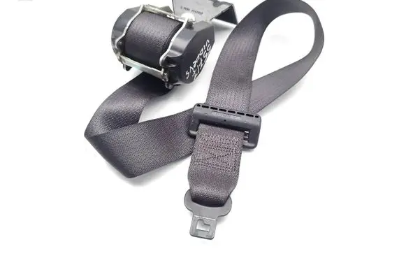 Isuzu Rodeo Middle seatbelt (rear) 5152321 5152321SGB