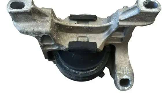 Mazda CX-5 Engine mount bracket KD45K1442