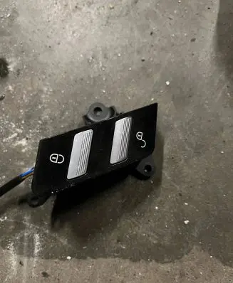 Mercedes-Benz S W221 Central locking switch button A2218213051