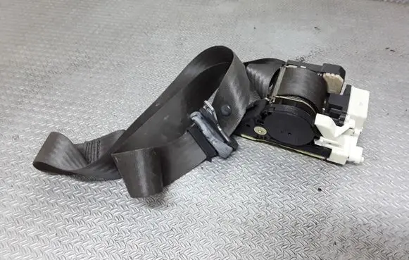 Fiat Punto (176) Front seatbelt 33006710G
