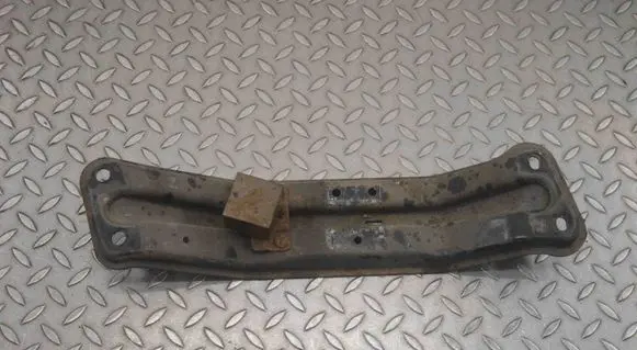 Infiniti Q50 Gearbox mounting bracket