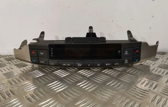 Lexus CT 200H Climate control unit 5590076080