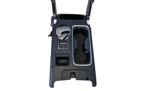 Cup holder front