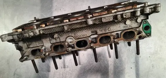 Volvo S80 Engine head 1001837 9458407 377920