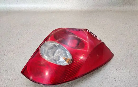 Renault Laguna II Rear/tail lights 2347D