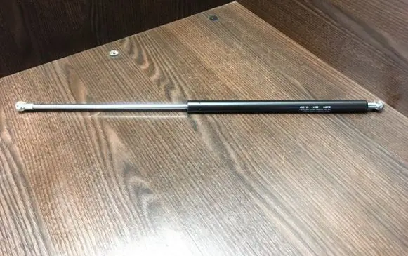 Volvo C70 Tailgate strut 