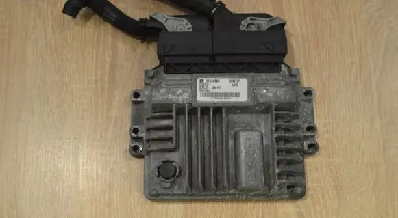 Opel Antara Engine control unit/module ECU 25184306