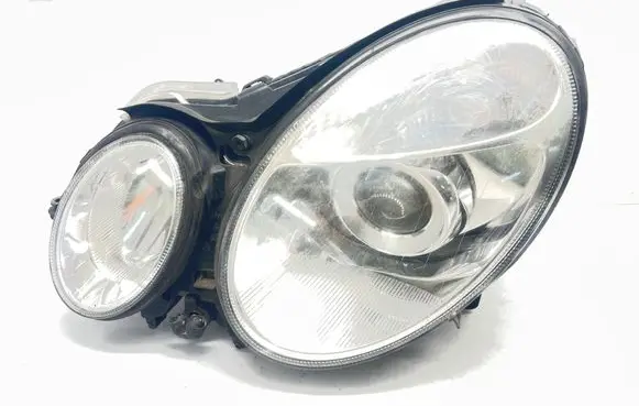 Mercedes-Benz E W211 Headlight/headlamp 15435901 5DV008290