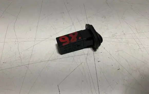 BMW X5 E70 Fuel tank opening switch 82289392 PBTPFGF45