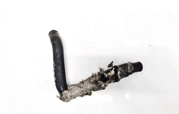 Ford Mondeo MK IV Engine coolant pipe/hose